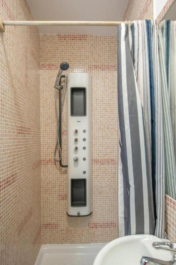 Guernica III Apartment Madrid Exterior photo